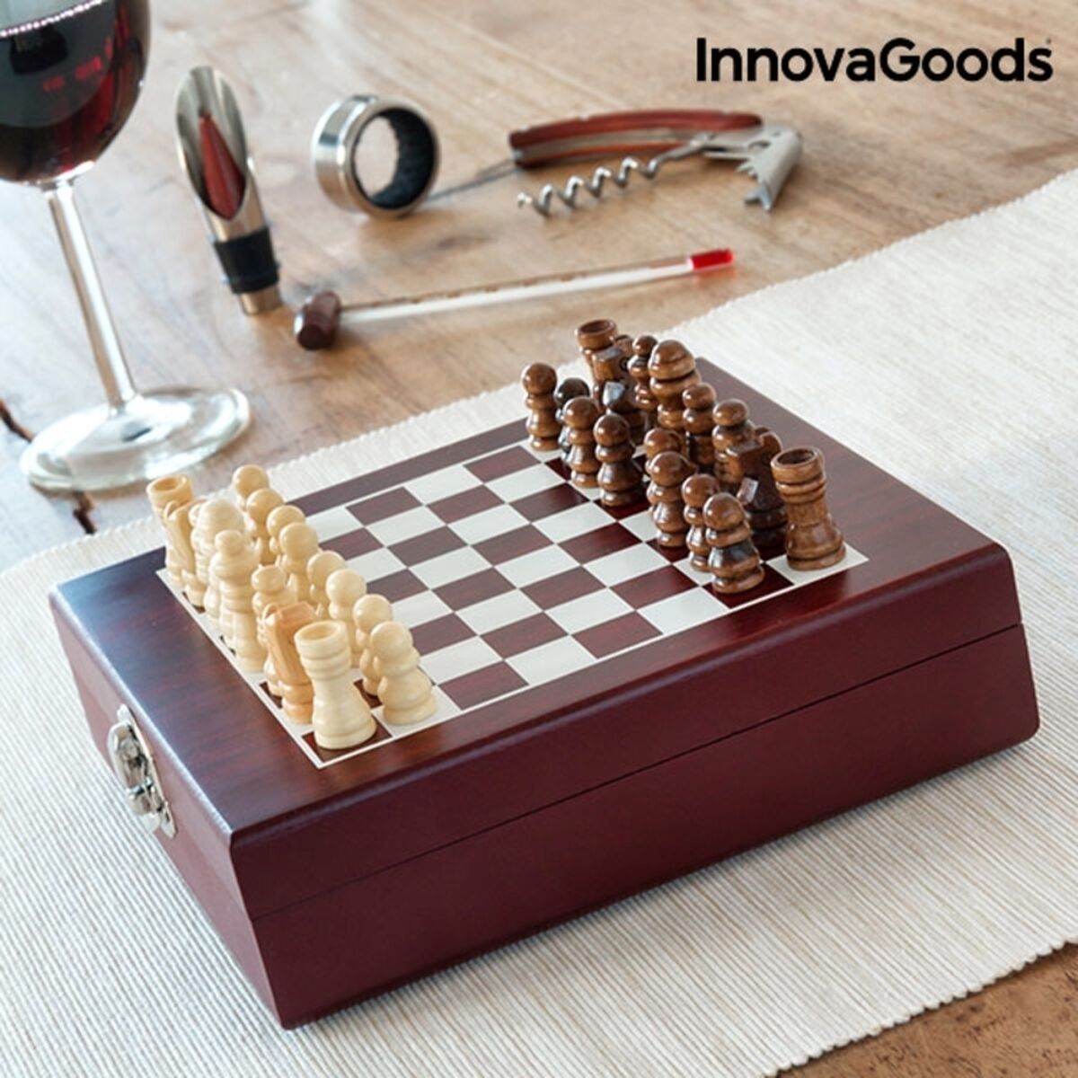 Wein Set mit Schachfiguren von InnovaGoods – 37-teilig
