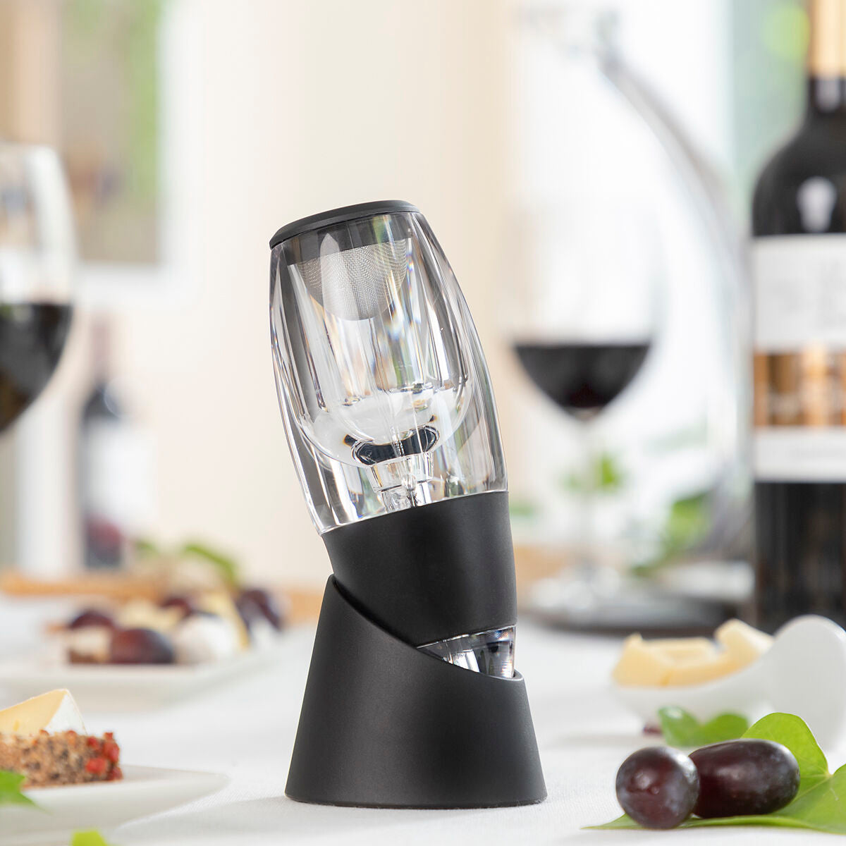 Professioneller Weinaerator mit Turmständer