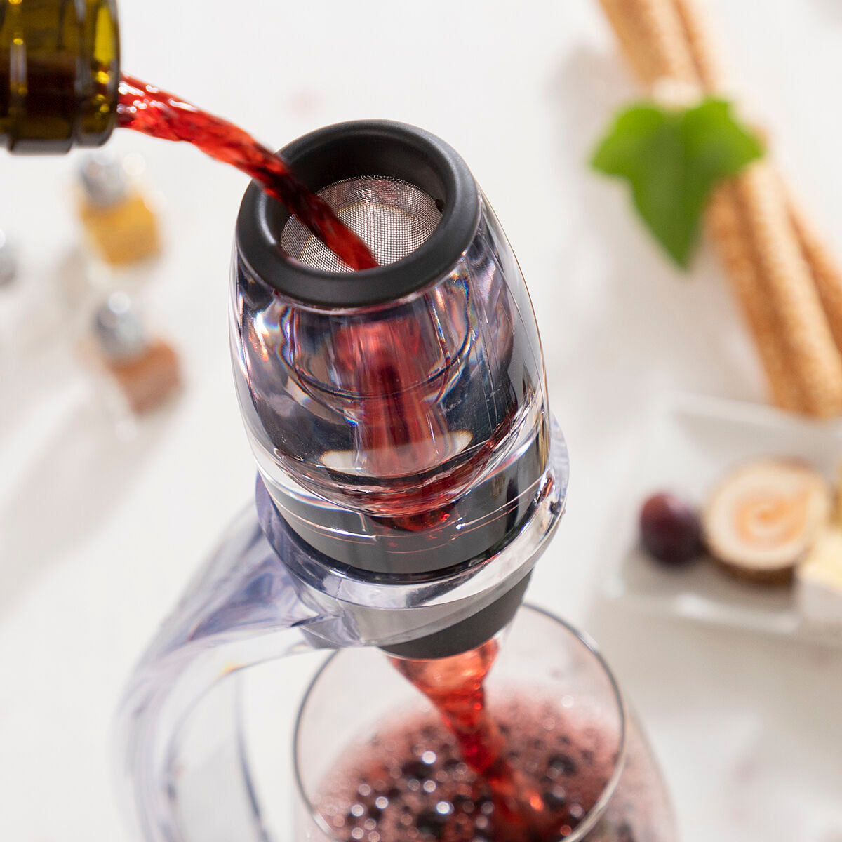 Professioneller Weinaerator mit Turmständer